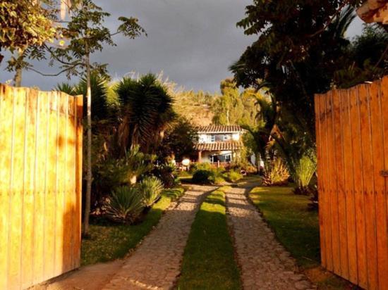 Las Palmeras Inn Otavalo Extérieur photo