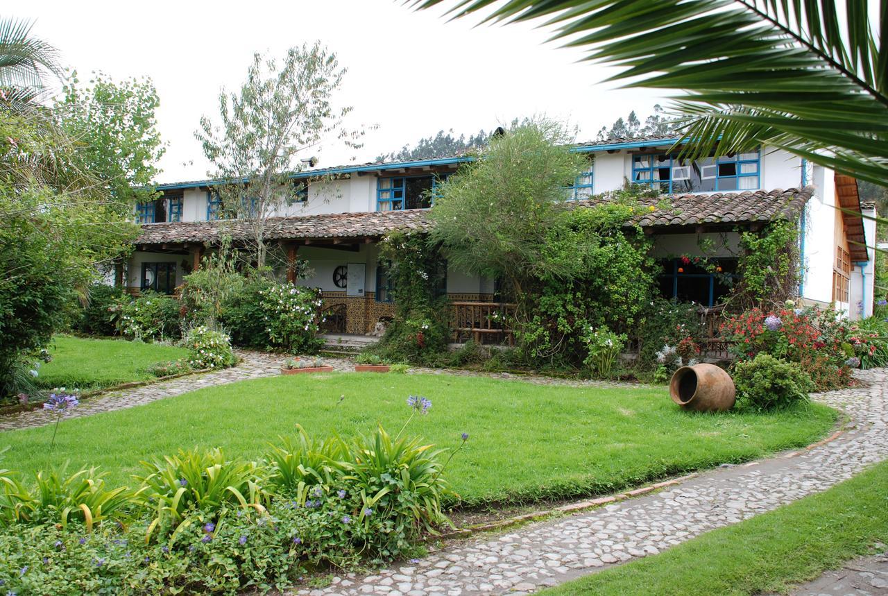 Las Palmeras Inn Otavalo Extérieur photo