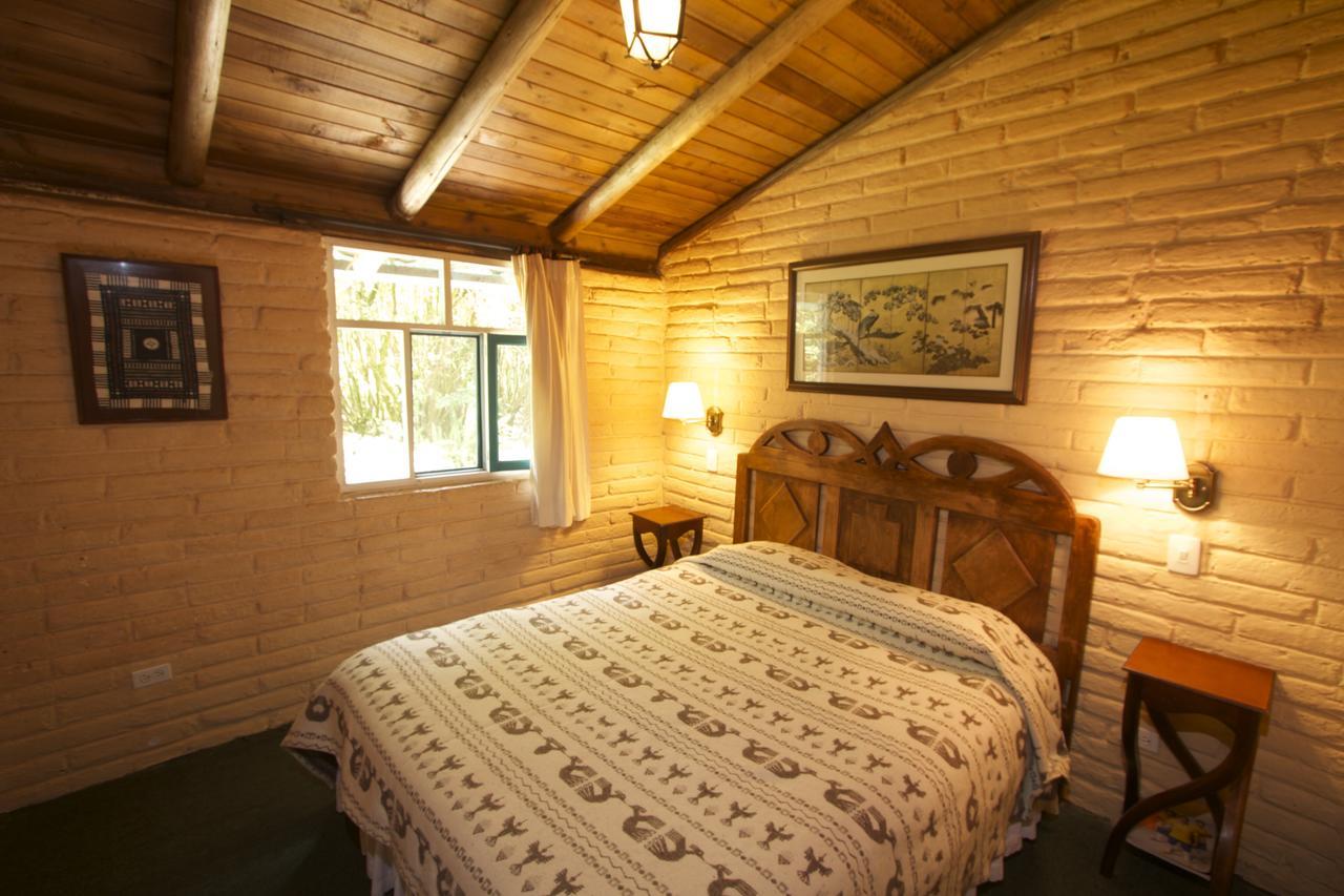 Las Palmeras Inn Otavalo Chambre photo